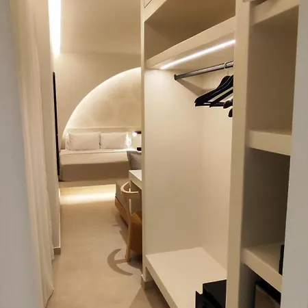 麦克酒店 Páros